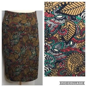 Lularoe Cassie pencil skirt stretchy paisley M